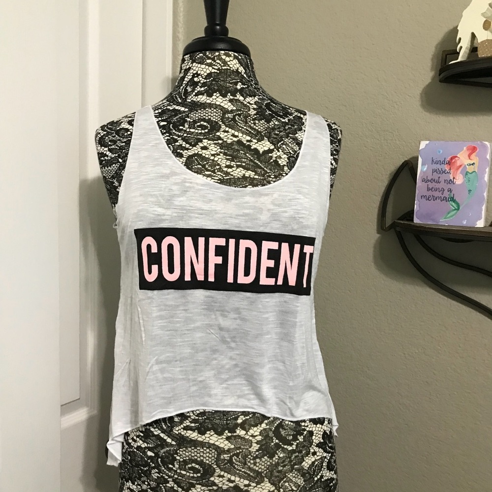 ⚡️5/$15 High-low Confident Tank Top - Picture 3 of 5